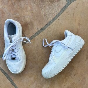 Nike Air Force 1 PLT.AF.ORM
Triple White (Women's) 7 ES